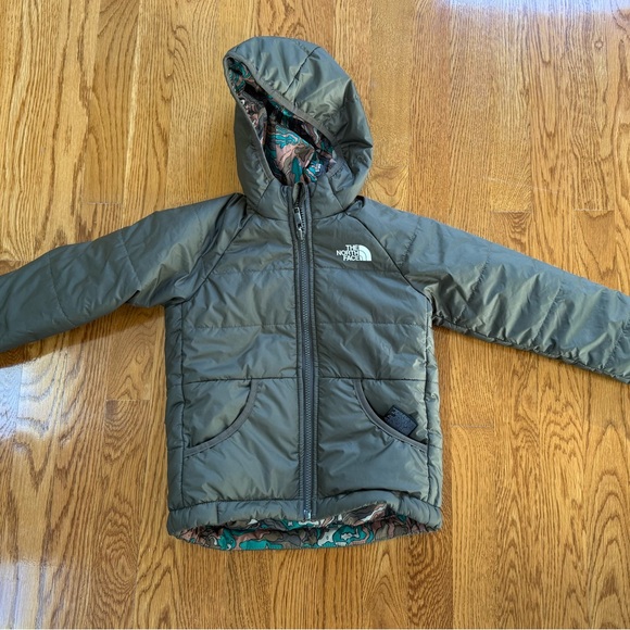 The North Face Kids Puffer Jacket in Olive Green